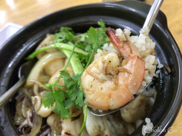 沙煲飯やコムガーが充実している中華料理店「Hoang Ky」 沙煲飯やコムガーが充実している中華料理店「Hoang Ky」