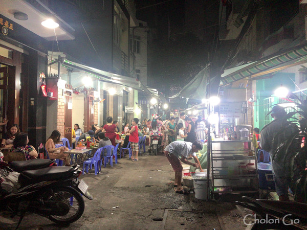 路地にある水餃麺が超人気な麺家「Sui Cao Mi Ga Tiem」 路地にある水餃麺が超人気な麺家「Sui Cao Mi Ga Tiem」