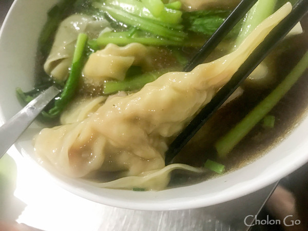 路地にある水餃麺が超人気な麺家「Sui Cao Mi Ga Tiem」 路地にある水餃麺が超人気な麺家「Sui Cao Mi Ga Tiem」