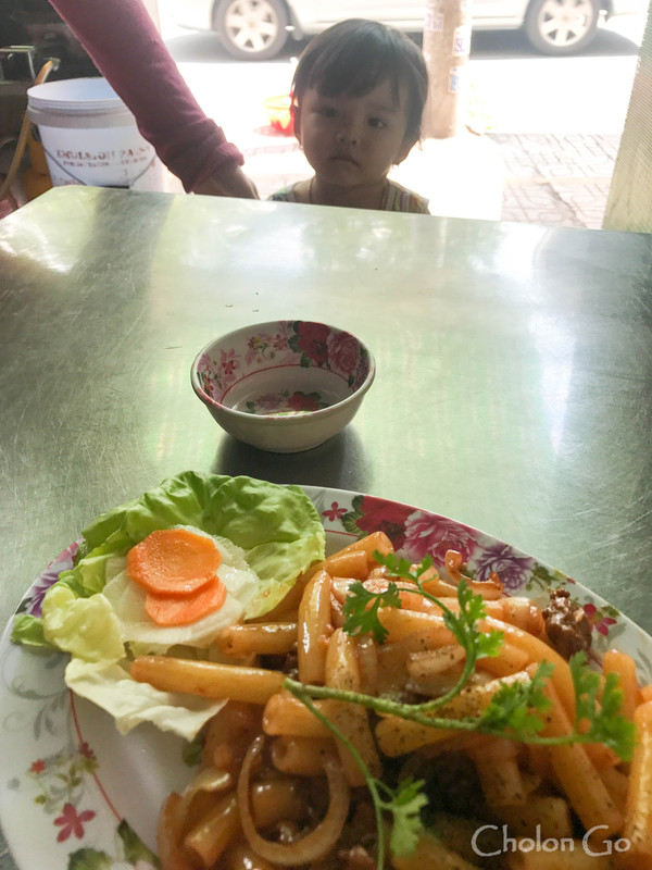 地元の人にオススメされたベトナム料理屋「Cong Phuong Quan」に行ってきた! 地元の人にオススメされたベトナム料理屋「Cong Phuong Quan」に行ってきた!