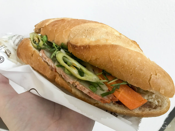 スタンダードなバインミーを堪能できる24時間営業の「Banh Mi 24」 スタンダードなバインミーを堪能できる24時間営業の「Banh Mi 24」