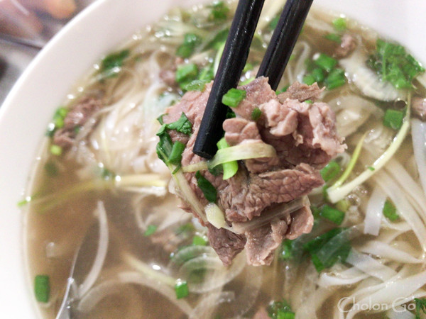 Tran Hung Dao 通りにある柔らか麺が美味しい「Pho Bo Ha Noi Co」 Tran Hung Dao 通りにある柔らか麺が美味しい「Pho Bo Ha Noi Co」