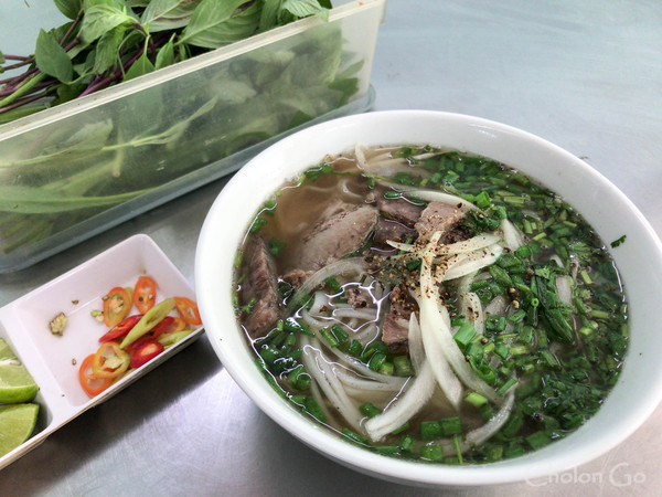 ネギたっぷりで柔らかいお肉が絶品フォー「Pho Hau」 ネギたっぷりで柔らかいお肉が絶品フォー「Pho Hau」