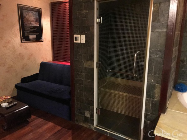Su Van Hanh 通りにあるマッサージ屋「Phuoc Loc Tho 2(福禄壽二)」 Su Van Hanh 通りにあるマッサージ屋「Phuoc Loc Tho 2(福禄壽二)」
