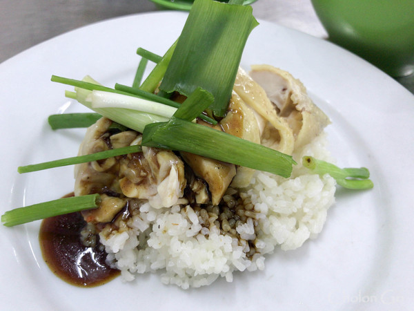 Nguyen Duy Duong 通りにあるコムガー専門店「Tan Man Ky(新満記飯店)」 Nguyen Duy Duong 通りにあるコムガー専門店「Tan Man Ky(新満記飯店)」