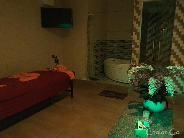 Ngo Quyen 通りにあるマッサージ屋「Thai Binh 3(太平3)」 Ngo Quyen 通りにあるマッサージ屋「Thai Binh 3(太平3)」