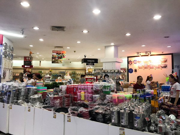 【家電量販店】イエローカラーがポイントの家電のマーケット「Cho Lon」 【家電量販店】イエローカラーがポイントの家電のマーケット「Cho Lon」