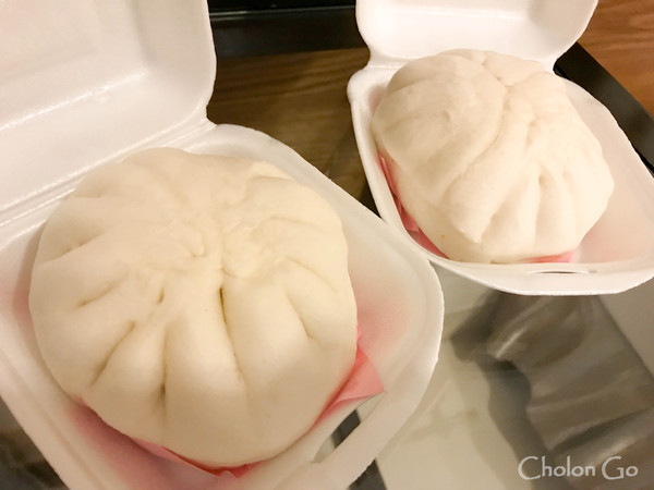 包子(パオズ)の超人気店「Tho Phat(トーパット)」で肉まんをお持ち帰り!店員さんは美人揃い? 包子(パオズ)の超人気店「Tho Phat(トーパット)」で肉まんをお持ち帰り!店員さんは美人揃い?