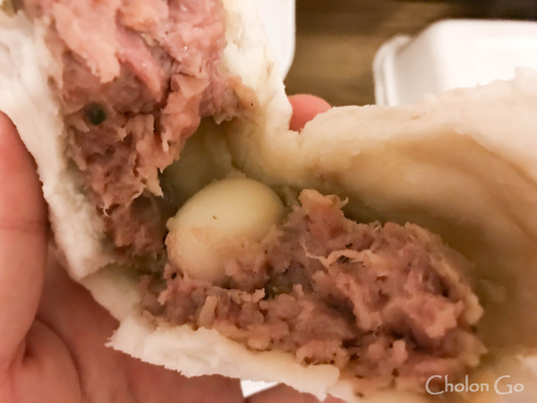 包子(パオズ)の超人気店「Tho Phat(トーパット)」で肉まんをお持ち帰り!店員さんは美人揃い? 包子(パオズ)の超人気店「Tho Phat(トーパット)」で肉まんをお持ち帰り!店員さんは美人揃い?