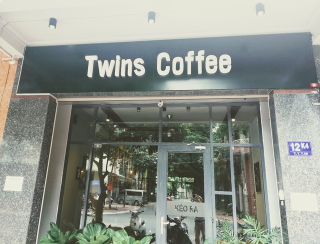 Twins Coffee で働きました