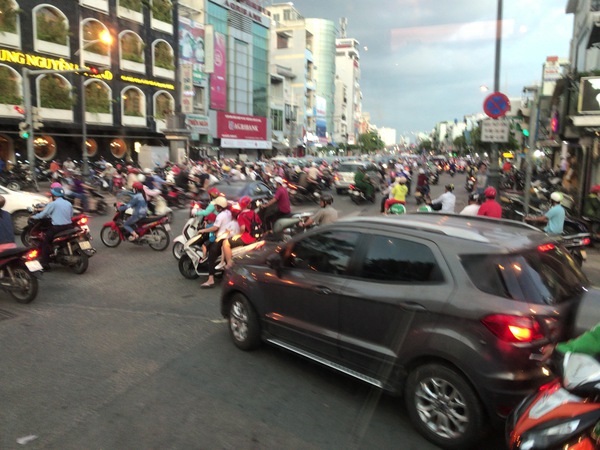 【バイク天国】バイクの保有世帯率86%のベトナムに対する思い