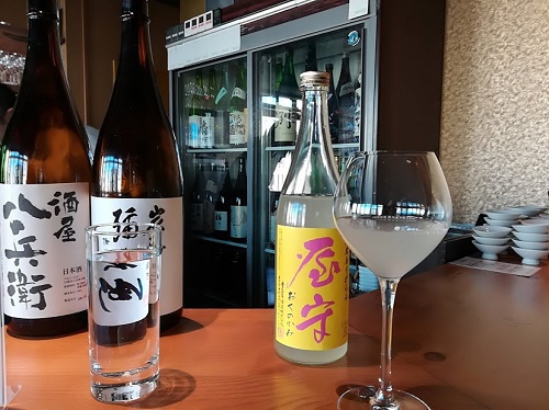 【純米酒専門店、リサーチ中@「YATA」新宿三丁目】 【純米酒専門店、リサーチ中@「YATA」新宿三丁目】