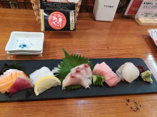 【奈良酒が楽しめる居酒屋、東向通りの「うまっしゅ」】 【奈良酒が楽しめる居酒屋、東向通りの「うまっしゅ」】