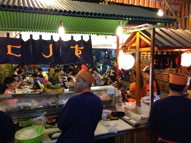 ホーチミンのローカルのお寿司屋さんで大人気店舗『すしコ(Sushi Ko)』に行ってきました!【ベトナム・ホーチミン情報】 ホーチミンのローカルのお寿司屋さんで大人気店舗『すしコ(Sushi Ko)』に行ってきました!【ベトナム・ホーチミン情報】