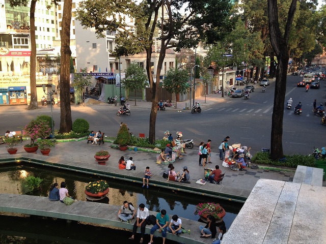 Hochiminh City University of Social Sciences & Humanities ホーチミン市社会科学人文大学の学生のみなさんに観光案内していただきました! Hochiminh City University of Social Sciences & Humanities ホーチミン市社会科学人文大学の学生のみなさんに観光案内していただきました!