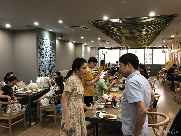 鴨肉麺と小籠包が絶品の中華料理店「Baoz Dimsun」