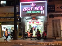 Tran Binh Trong 通りにあるマッサージ屋「Hoa Sen（蓮花）」 2017/12/12 15:00:14