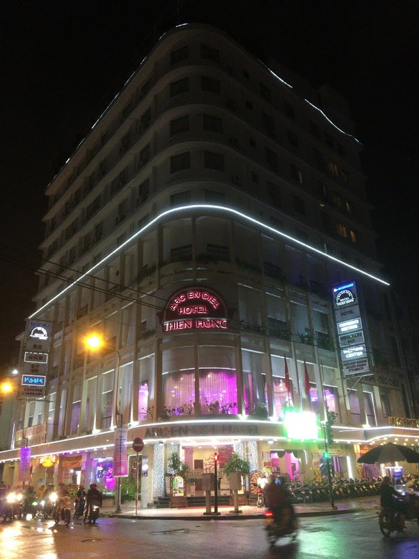 接客と立地が自慢の「Arc En Ciel Hotel（アーク アン シエルホテル）」