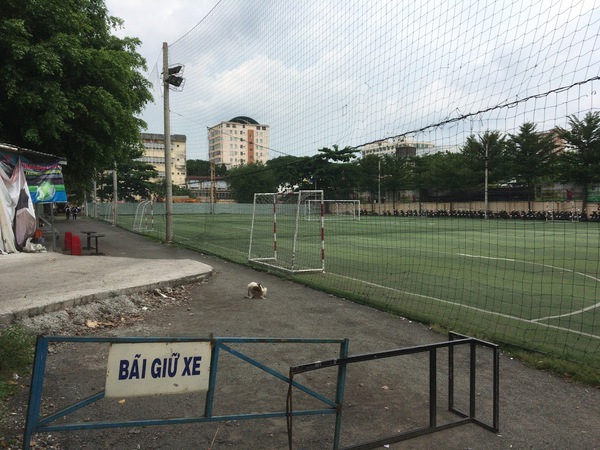 友人や同僚とベトナムでサッカーができる！「Trung Tam Bong Da Lam Son」