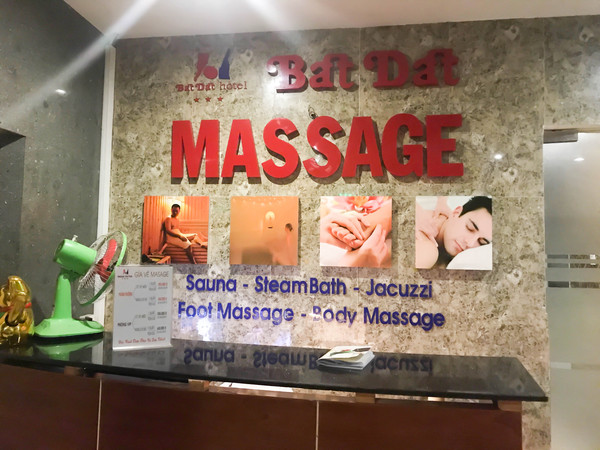 【マッサージ】Massage Dong Khanh と姉妹店の「Massage Bat Dat」