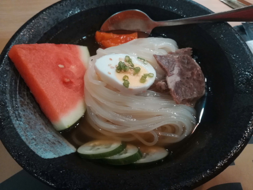 盛岡冷麺が美味しい店 丸金焼肉 ホーチミン 角打ち 日本酒で乾杯