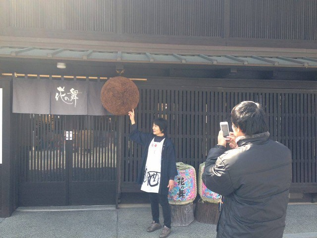 ベトナム人のSangさんと一緒に、花の舞酒造さんの蔵見学に行ってきました！